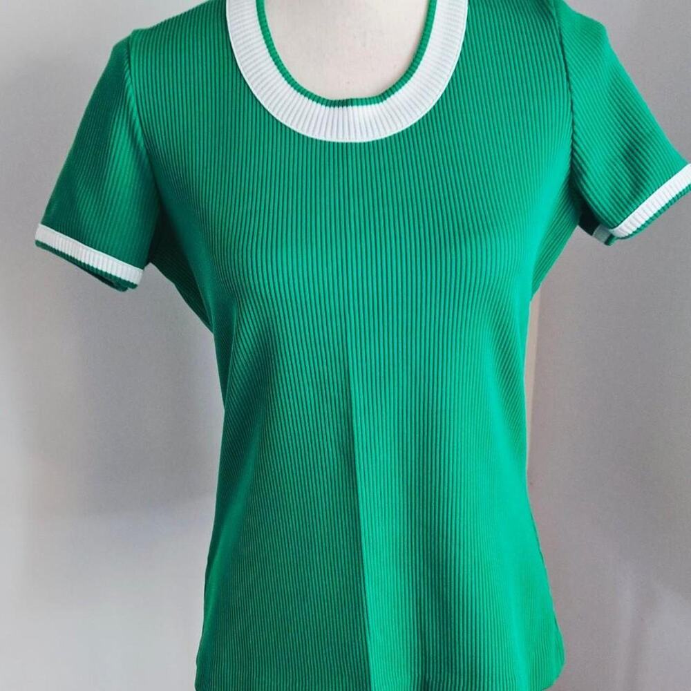 vintage retro 60s Green and white ribbed short sleeve top with white collar